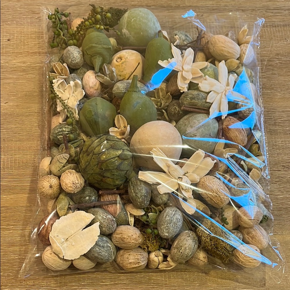 Decorative Dried Botanicals Mix